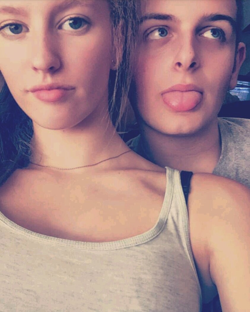 ivy_cruden's tweet photo. Everyone's posting their snap streaks today so happy 200 with my fav even though he leaves me on seen a lot https://t.co/BkKIiKOiWl