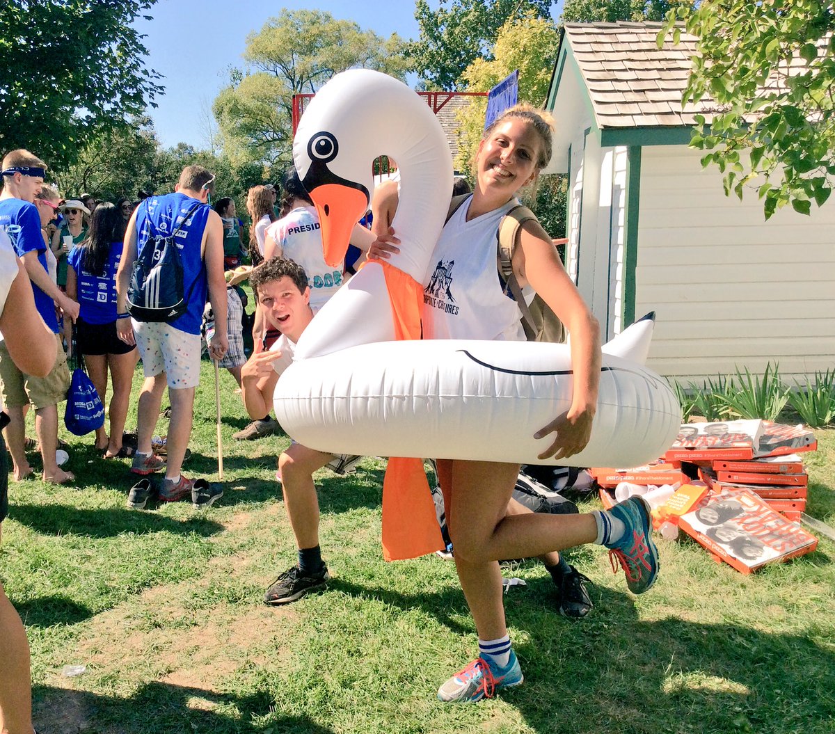 JumpOttawa's tweet photo. This is no Swan Song, it's only the beginning for all the #Froshies here @Carleton_U #FroshWeek #CanalGames https://t.co/fHMdBYVT67