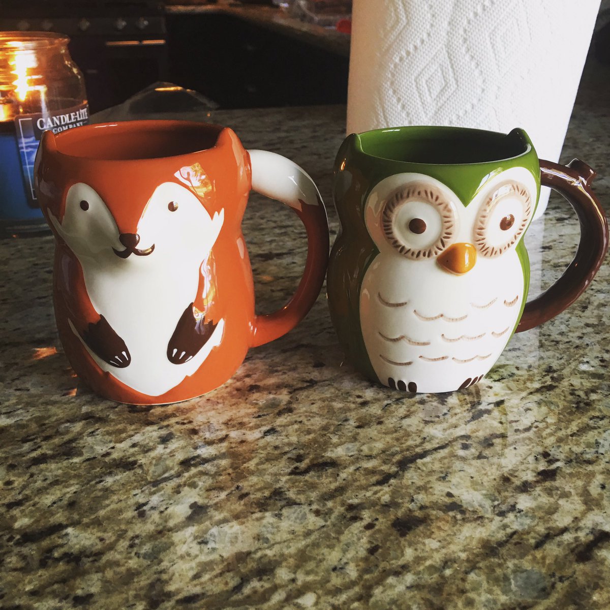 ThatMrsHackett's tweet photo. I β€οΈ my seasonal mugs! #muglife #muggamestrong https://t.co/QQgiUDchAX