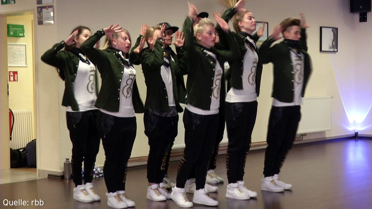 rbb24's tweet image. Tanzgruppe #Evolution7 aus #Luckenwalde gewinnt #Streetdance-Weltmeisterschaft in Glasgow rbb24.de/panorama/beitr…