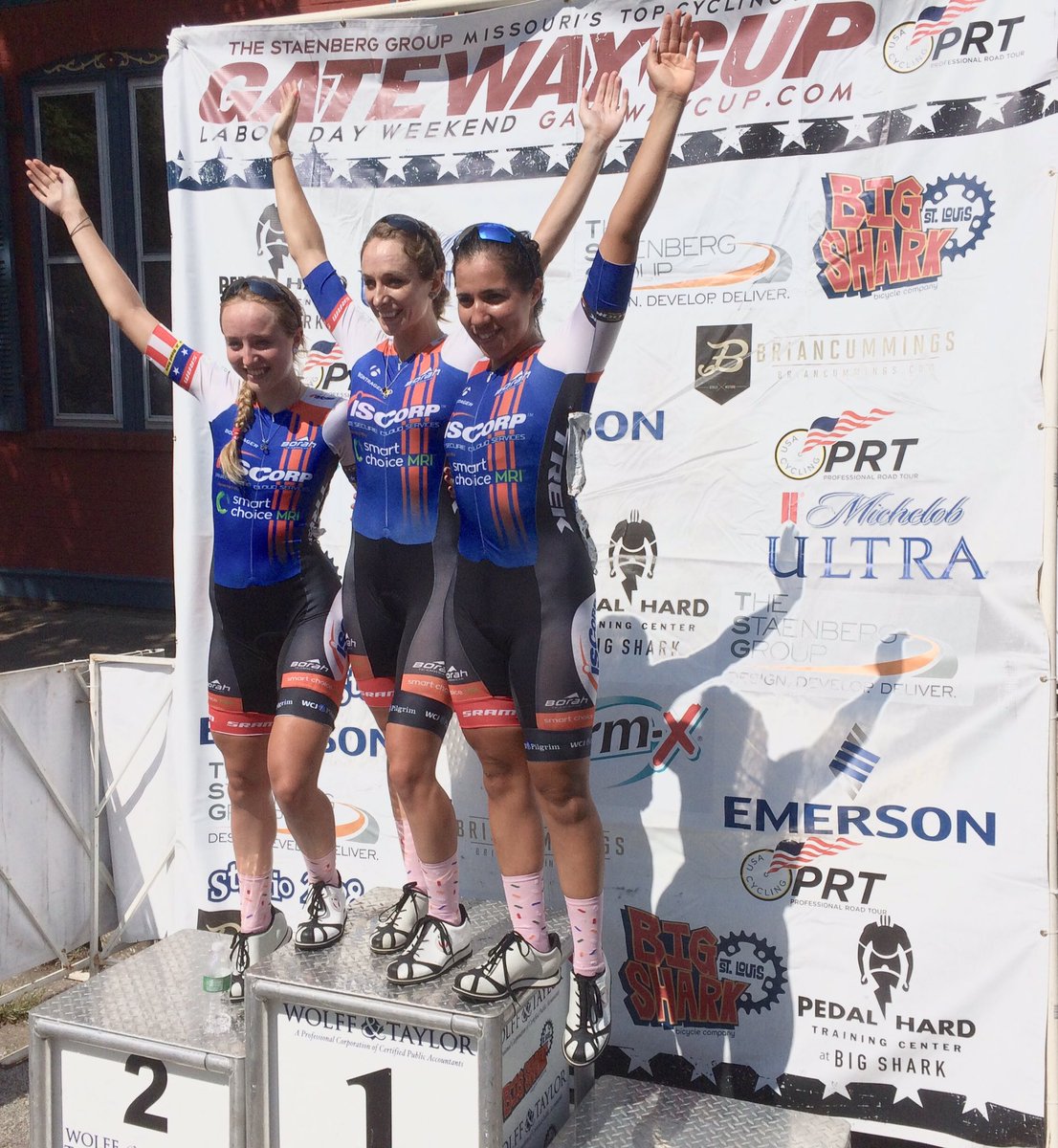 GatewayCup's tweet image. @tsggatewaycup #prowomen #omnium #ISCORP! #samanthaschneider #skylarschneider #yussselysoto 1,2,3 @MichelobULTRA
