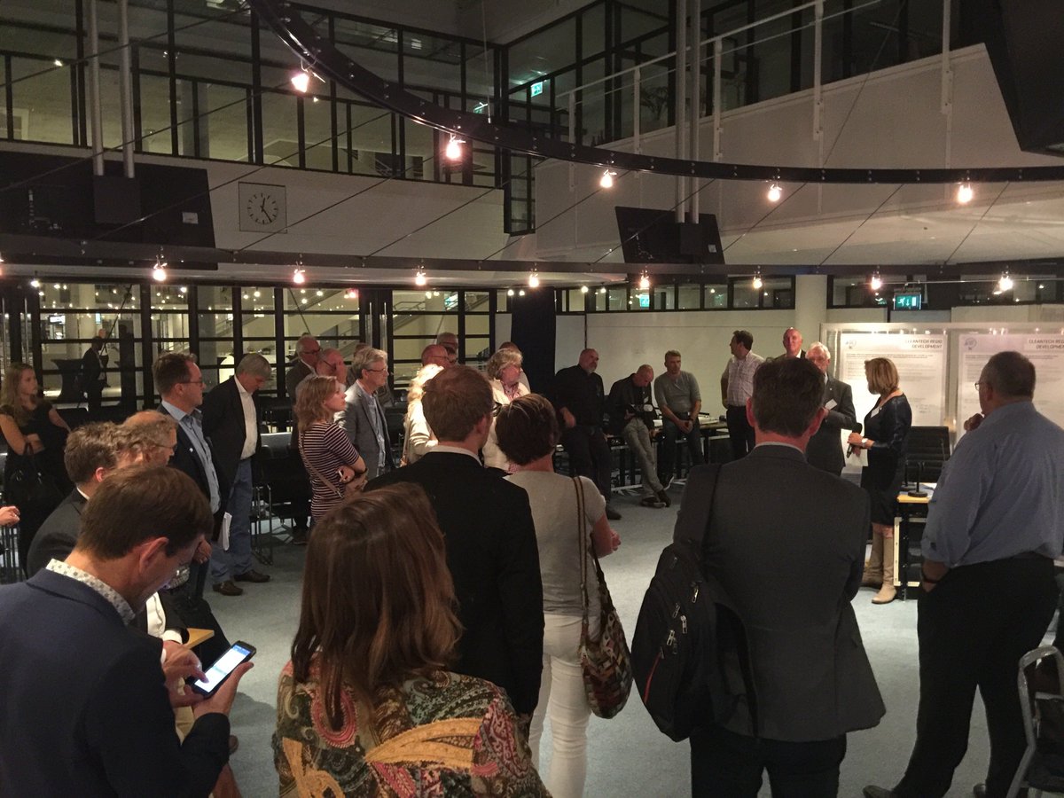 hollandbiomass's tweet image. Innovatie in de @CleantechRegio. Vanavond in #Apeldoorn miniconferentie #duurzaam #s3h Ondernemerschap wijst de weg!