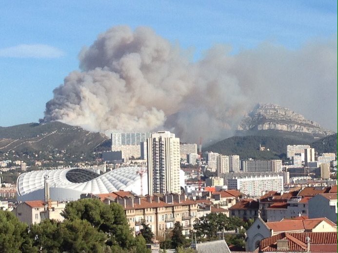 NemoOm's tweet photo. Quand on vous dit que Marseille c'est un volcan. https://t.co/lLjvFdAA9c