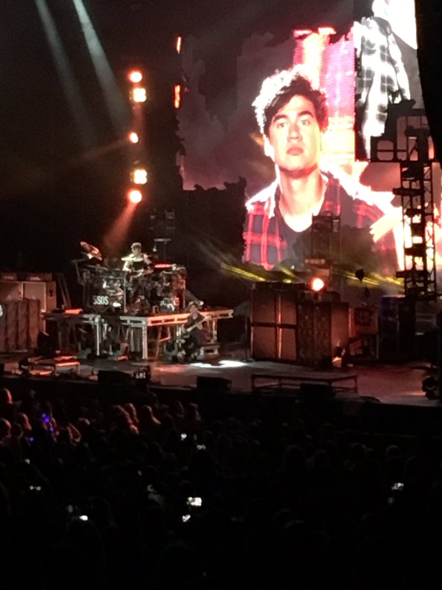 lrhkillinit's tweet image. art