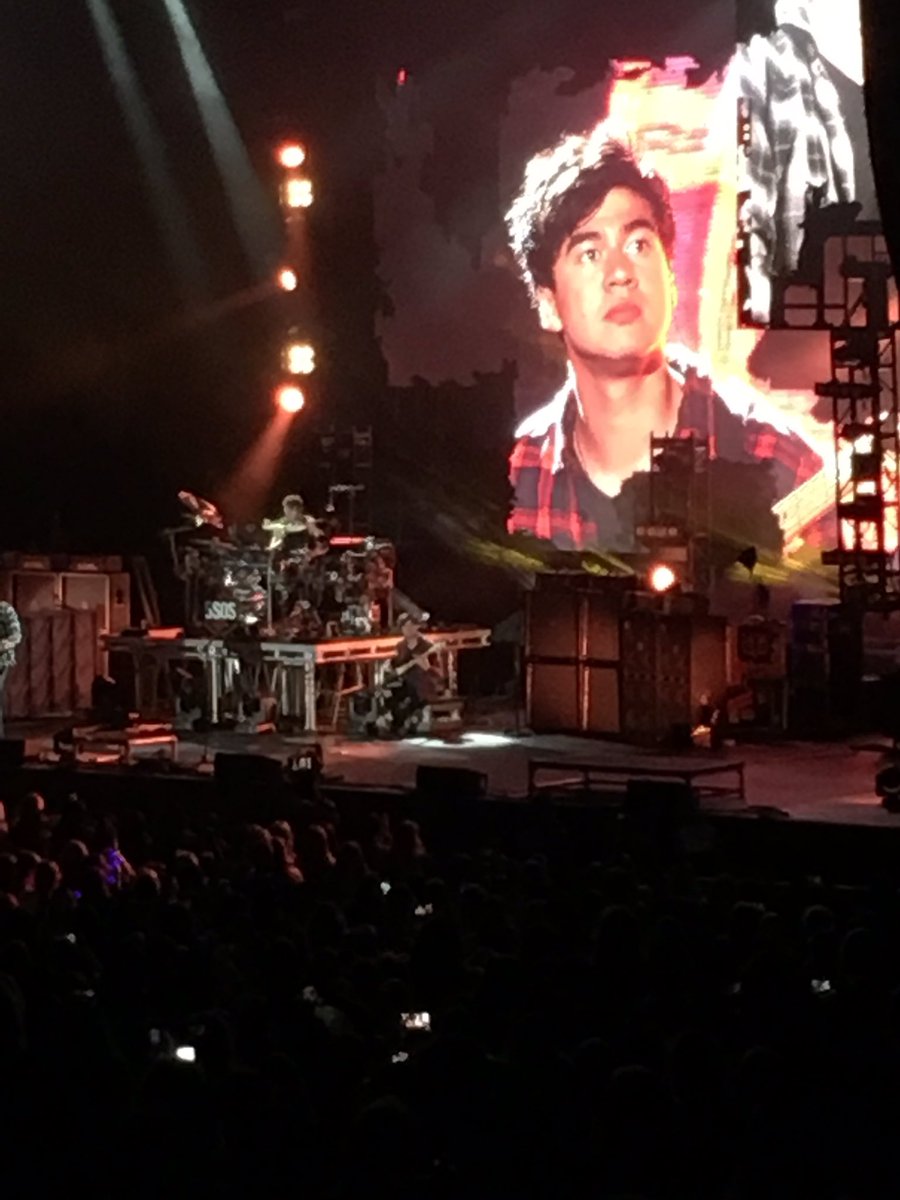 lrhkillinit's tweet image. art