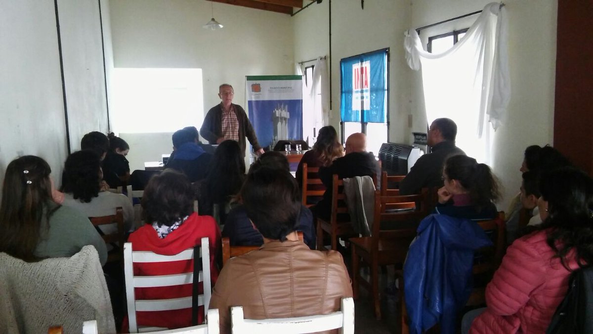 jovenrural's tweet photo. Taller de organización Ferial
Docente Helio Perotto
Lugar Rauch @UCAR_Agro @AgroindustriaAR @CiceNoche https://t.co/xIh6mpBnTN