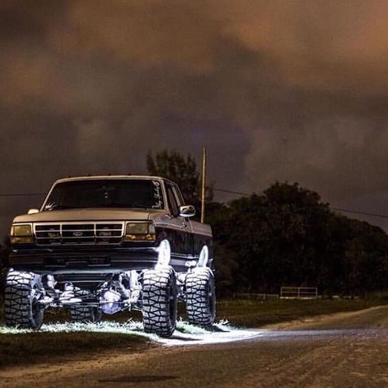 Rock lights done right!
-
-
Tag the owner!
#wicked #truck #offroad #custom #lifted #standapart