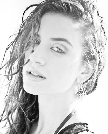 Labor Day Love. cocoecomag.com/2016/09/05/lab…