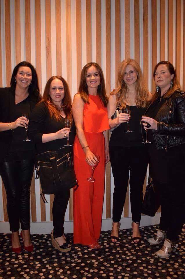 BRAOldGirls's tweet photo. The moment you've all been waiting for- time to post those professional pics 😜 #OGDinner https://t.co/ZMvDLsdk8N