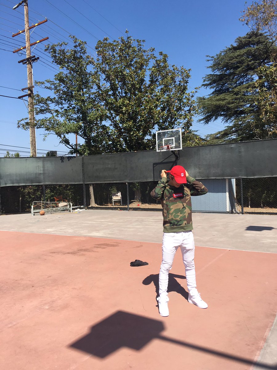 HayesGrier's tweet image. Tez took all these haha