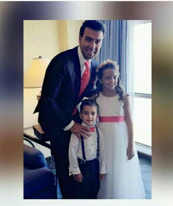 JC_yenkisCR's tweet photo. Boda de Annette ,Dia lleno de mucho amor  @jencarlosmusic y sus hijos! https://t.co/GvgCr3kPeY