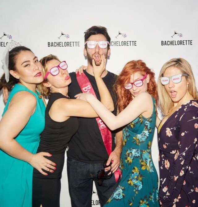 BacheloretteThePlay tweet media