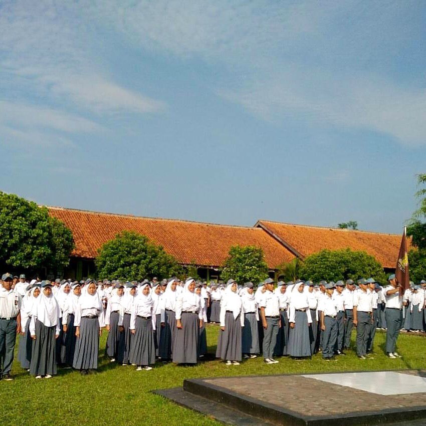 newsputihabu's tweet photo. Yeay! Selamat atas dilantiknya Pengurus OSIS-MPK SMAN 1 Soreang. Selamat berkarya! 
##NEWSAYHAY #NEWSPUTIHABU https://t.co/0LmfJQF03H