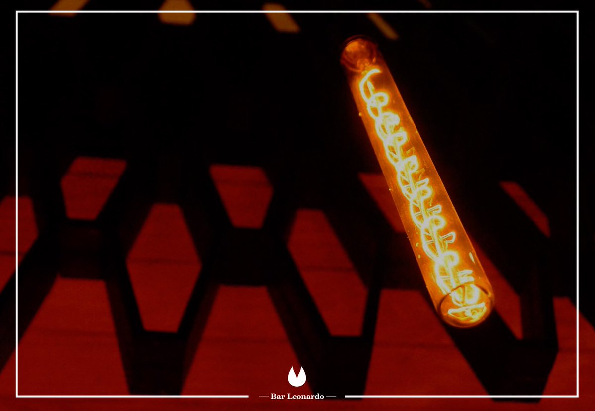 Contando los días para que sea miércoles. Nuestra barra abre a mitad de semana a partir de las 6:00pm