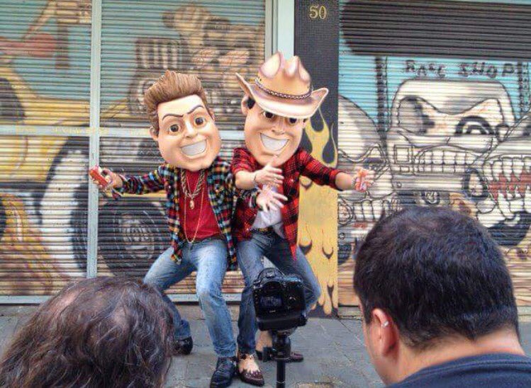 Alex_Render's tweet photo. Recordar é viver @duplaFeS #étenso #fxrender https://t.co/fvE3Fos8bs