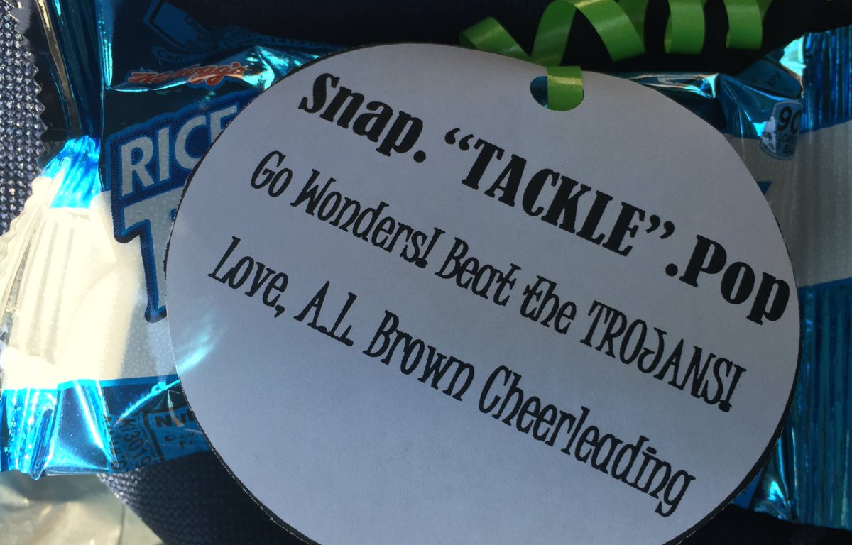 ALBrownCheer's tweet photo. Snap.Tackle.Pop! That's exactly what the @albrownfootball team did tonight! Go WONDERS!!! https://t.co/MPxCdRJL0j