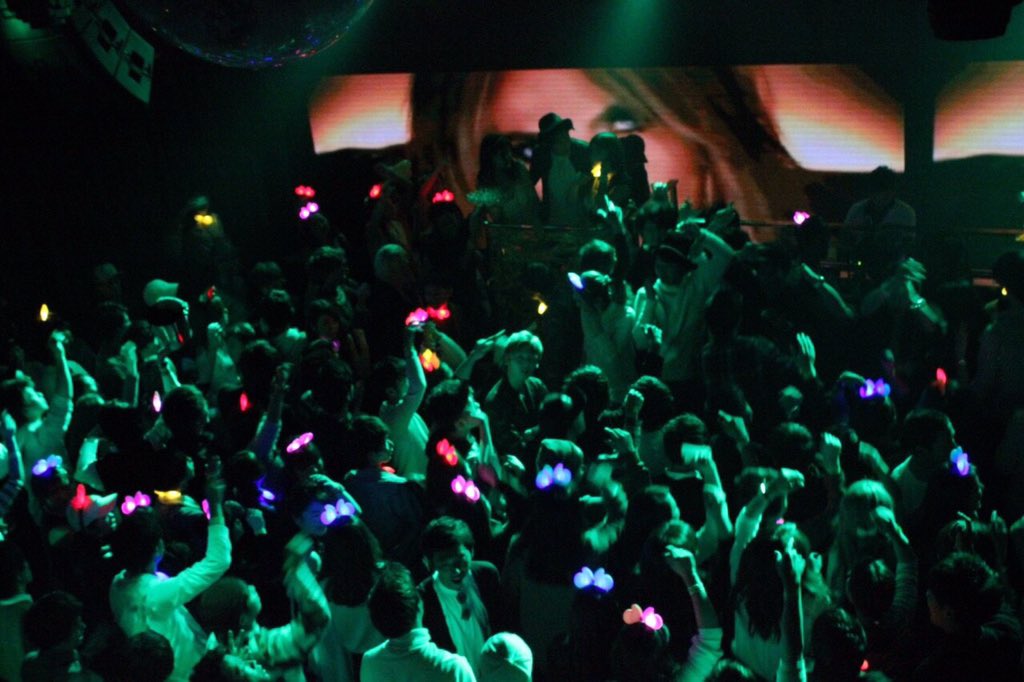 22milkiss's tweet image. 年に一度の大イベント💙💙
今年も一緒に盛り上がりましょう✌︎

2016.11.6 @PCDLOSAKA 

興味ある方、チケットお求めの方！DMお待ちしてます😚💄
#IRIS #5thEvent