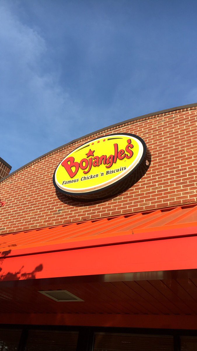 techroach98's tweet photo. Diet will start tomorrow...#NeedFriedChicken @Bojangles1977 https://t.co/Ayk5EsmPZE