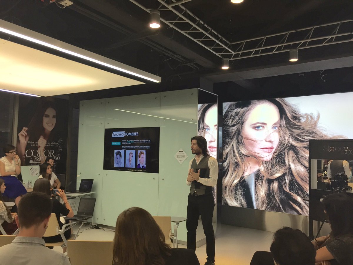 Hoy en L'ORÉAL, la marca aliada del evento smart, fashion y cool de Bogotá #SoyBogotá #SoyBCapital