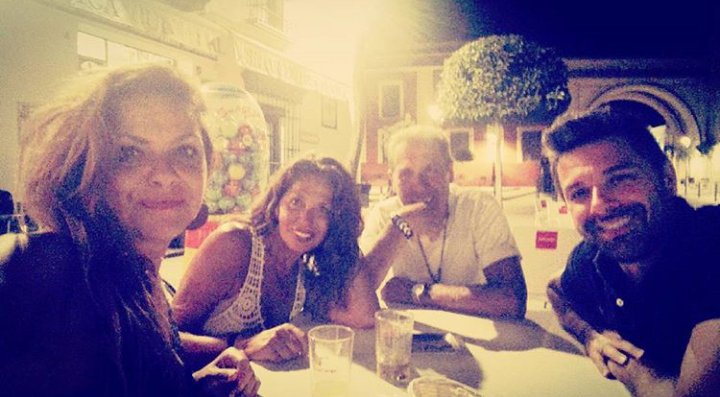 LoloChecheArg's tweet photo. Hermosa familia!! Hermosas personas!! @ChecheeAlvarez @Loloalvarez911 @malizziafans https://t.co/bVGFYYi9Jb