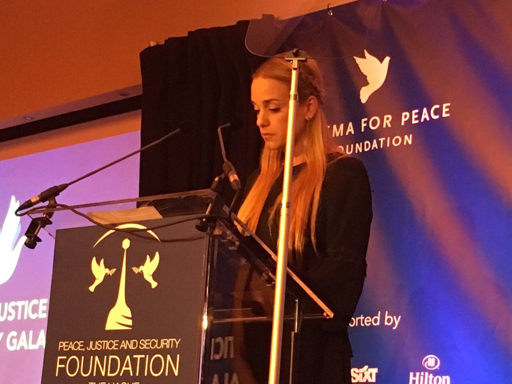 liliantintori's tweet photo. Gracias a la Fundación Peace, Justice and Security por este reconocimiento tan importante de justicia y paz. https://t.co/zmlqkmwtsk