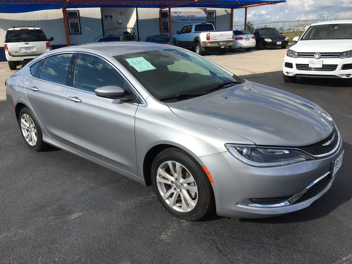 LaredoQualityM's tweet photo. 2015 #Chrysler #200LTD #EndOfSummerSale #QualityMotors #Laredo #cars #autos #MadeInTheUSA https://t.co/NDQixxi6cf