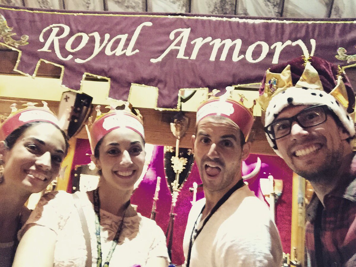 guiagustini1's tweet photo. Bday celebration @MedievalTimes with my favs #ChristinaBreza @PaulinaCossio @VinceBenvenuto #4A1D #birthday #mtfun https://t.co/uH8X8OtTK6
