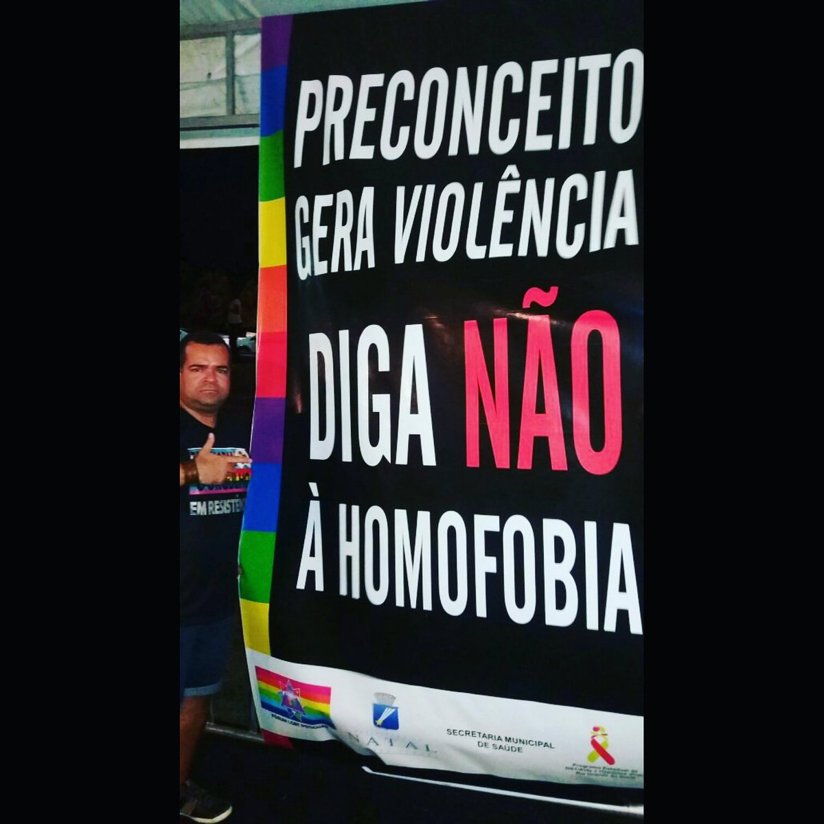 MARCIOBENJAMIN's tweet photo. Denuncie! Defenda-se! Exerça seus direitos! #diganaoahomofobia #lgbt #diganaoatransfobia #paradagay2016 https://t.co/ODLBrJPAMD