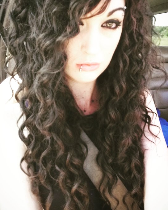 New hair don't care https://t.co/mLhiSFAgqw<a href="/tag/tanning"class="tags"><span>#tanning</span></a><a href="/tag/neoncolors"class="tags"><span>#neoncolors</span></a><a href="/tag/diamondbed"class="tags"><span>#diamondbed</span></a>