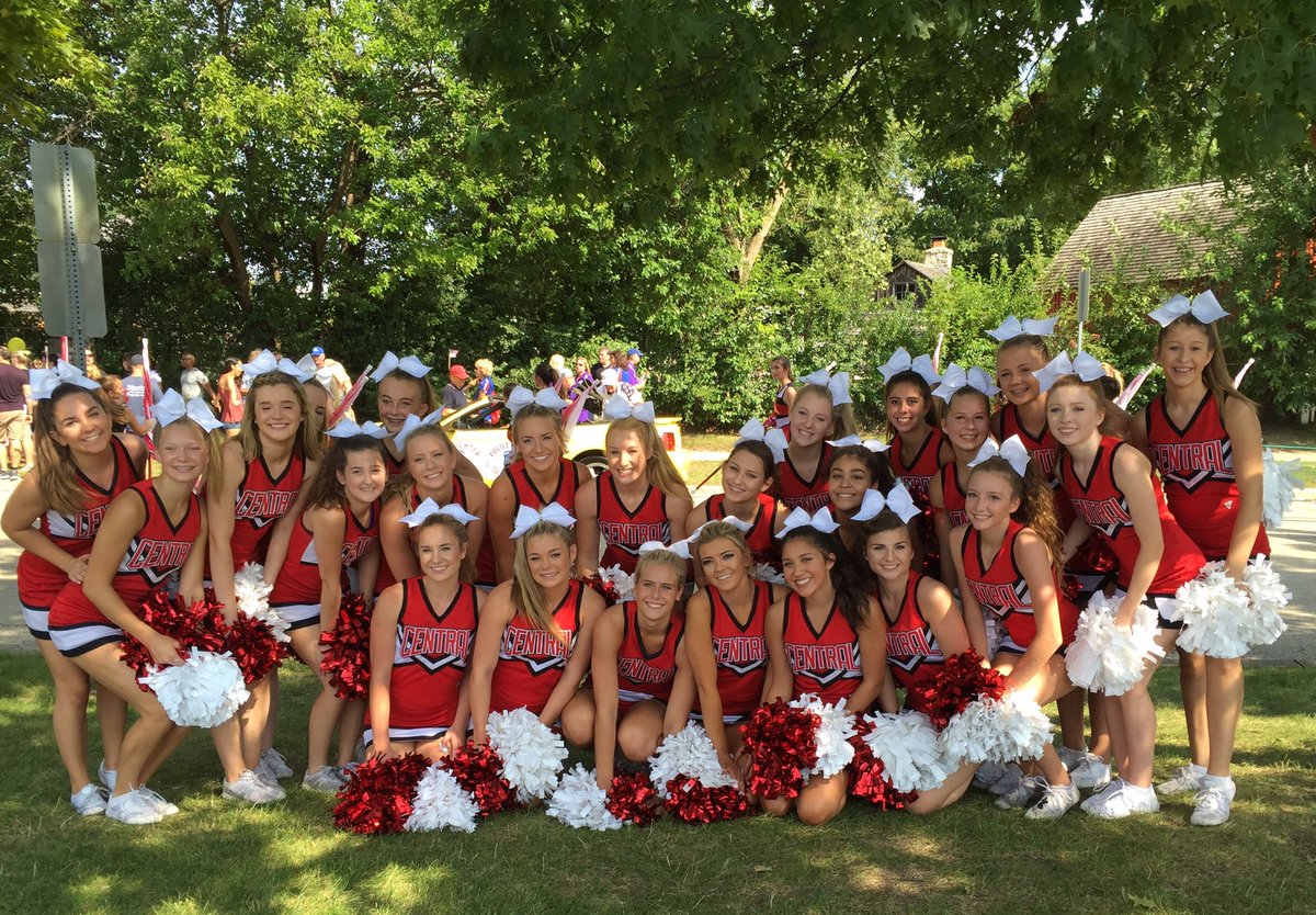 NCredhawkscheer's tweet image. Happy Labor Day!! #paradefun