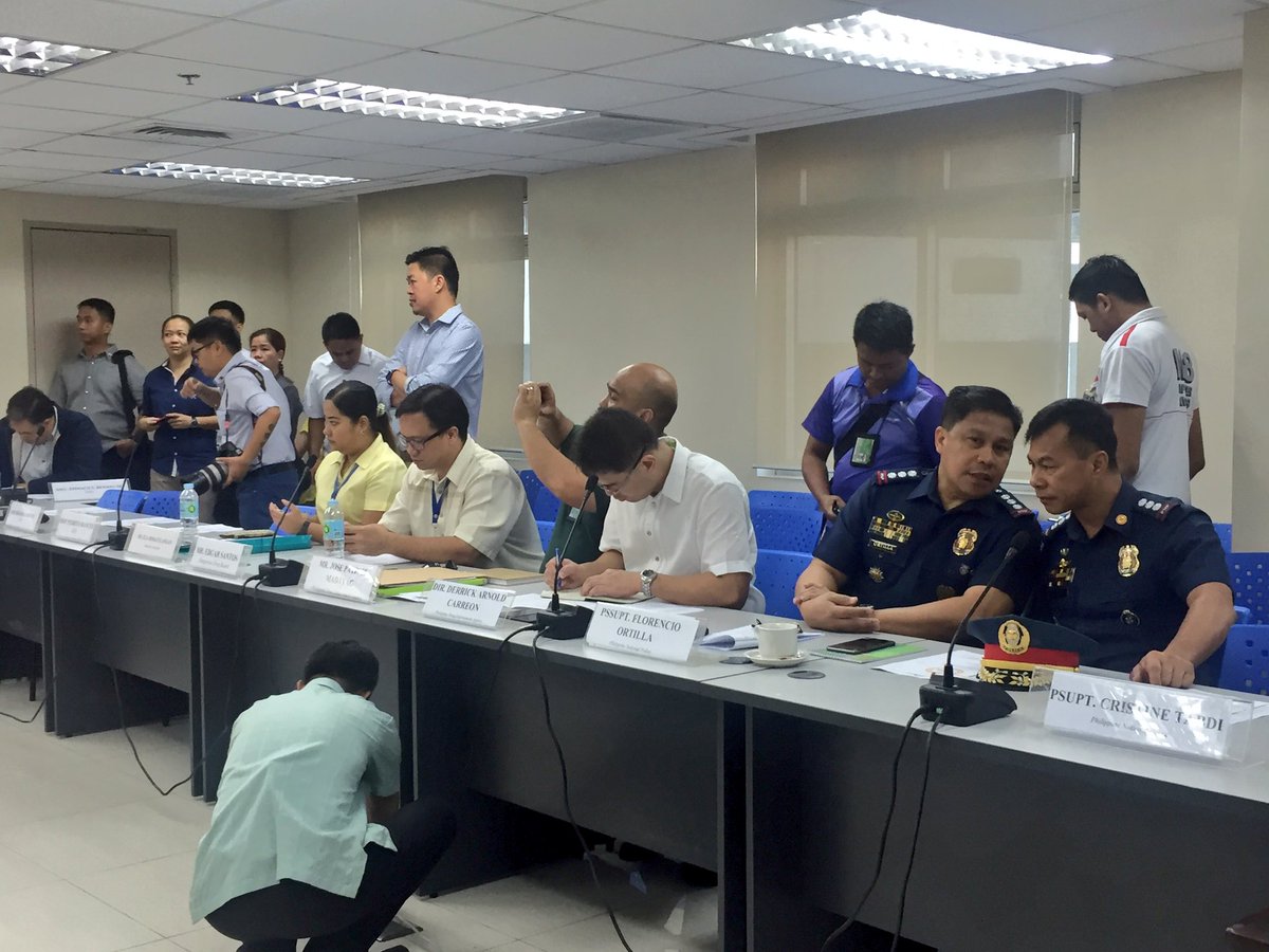 Inquirer (@inquirerdotnet) on Twitter photo NOW: SILG Sueno, PNP, PDEA officials to brief VP <a href="/lenirobredo/">Leni Robredo</a> re drug rehabilitation efforts | @JLDejesusINQ NOW: SILG Sueno, PNP, PDEA officials to brief VP <a href="/lenirobredo/">Leni Robredo</a> re drug rehabilitation efforts | @JLDejesusINQ