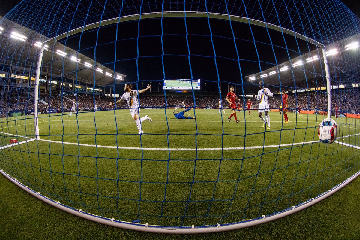 CozmoLAGalaxy's tweet photo. Here's your opportunity to join a 📸 workshop &amp; learn from best photo crew in all of sports: https://t.co/y5ZSYAf9dQ https://t.co/SDkScDefq8