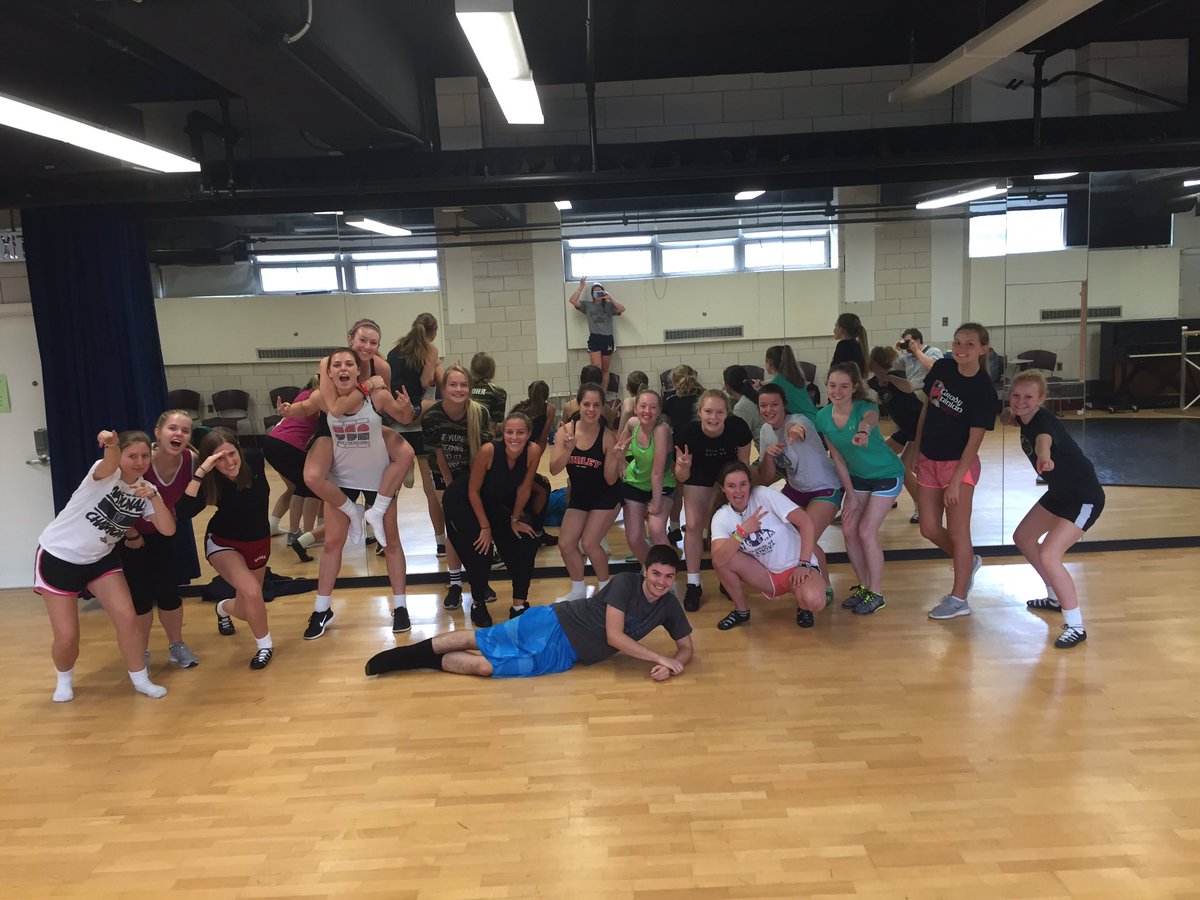 nova_irishdance's tweet photo. PAC was amazing!! Don't miss out on our festival October 1st!!✌🏼️ https://t.co/m5hsqagXaj