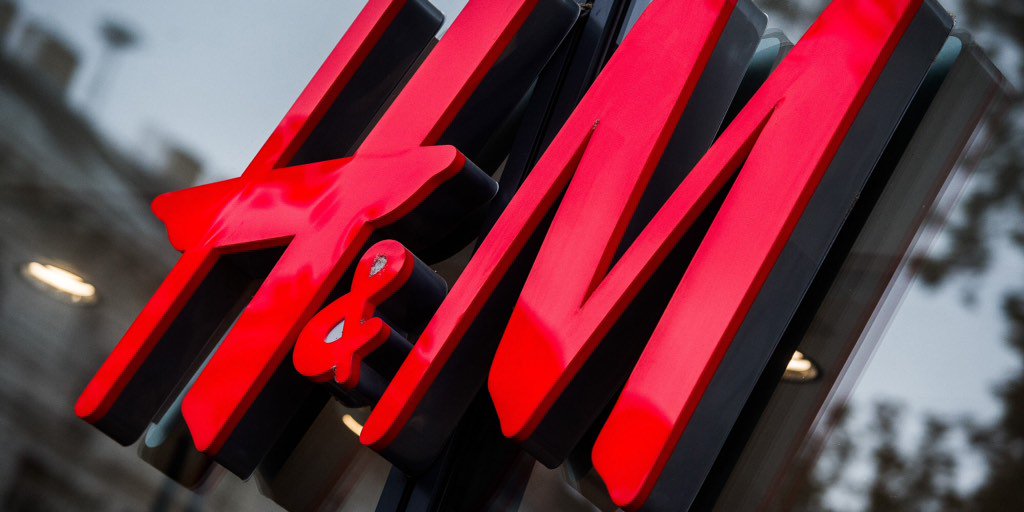 Vikezmedia's tweet photo. H&amp;M Will Pay $1 Million for Your World-Changing Ideas | #Ecouterre
https://t.co/jAMhEJuL10 #innovation #entrepreneur https://t.co/zjwJp032zM