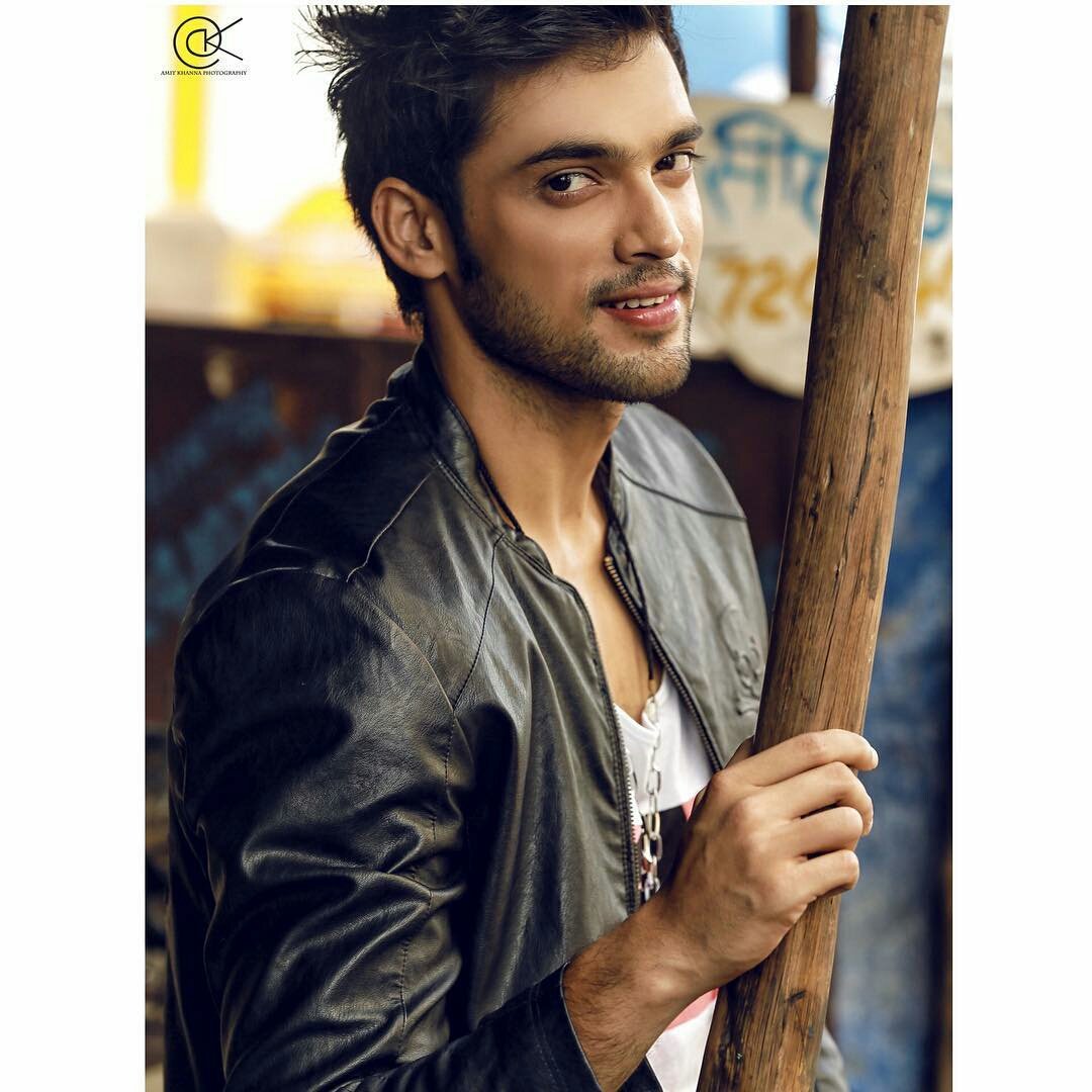 LaghateParthOfc's tweet photo. Voting for #ParthSamthaan for 100 most handsome faces #TBworld2016 @DTopbeautyworld @LaghateParth https://t.co/KOssQN09xh