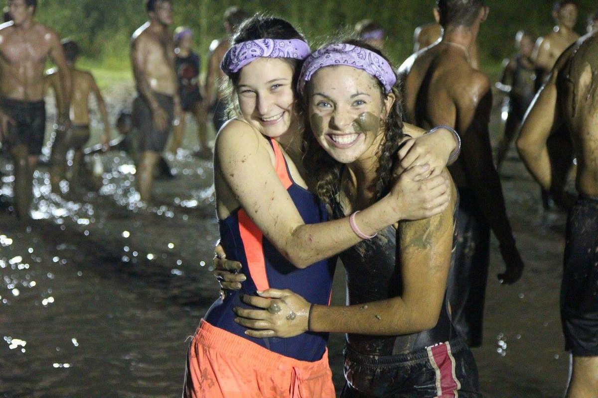 abbyyadams's tweet photo. God really blessed me with these great friends(: #gauntlet16 https://t.co/Tggrno09Xs
