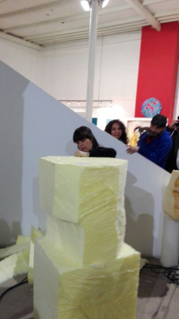 SurianiSalta's tweet photo. En la inauguración de la Feria #ArteSalta, acompañando a Sandra Segura, escultora en placas de poliuretano https://t.co/prSS0gAlLa