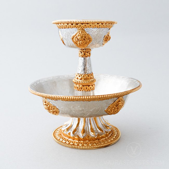 vajrasecrets's tweet photo. Enhance your daily petitions to the Three Jewels with our new #Serkym sets. https://t.co/eyP1Vz0q9W #newarrival #tea https://t.co/SghJYttOY2