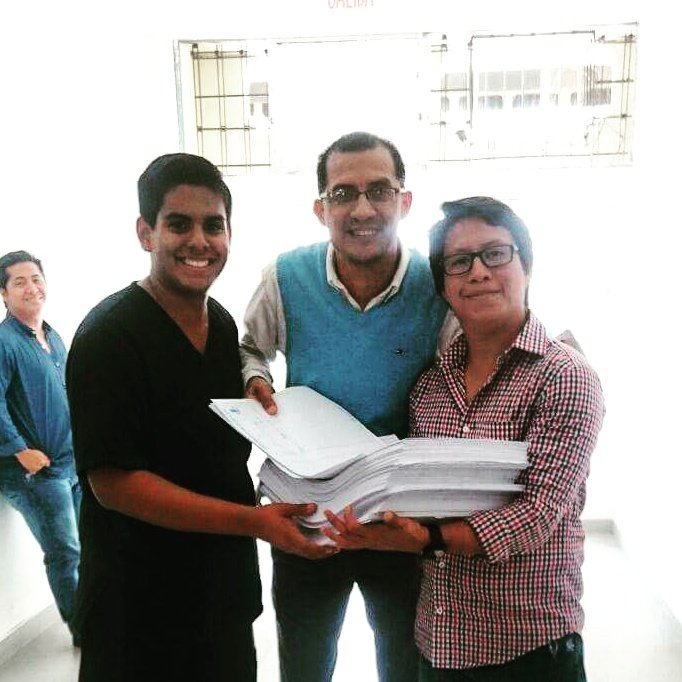 andressantosa's tweet photo. Entrega #Gratuita de Hojas Papel Ministro para los exámenes finales.
¡ Seguimos Cumpliendo !
#FEUEUG✔💙 https://t.co/87IIXY7WW8