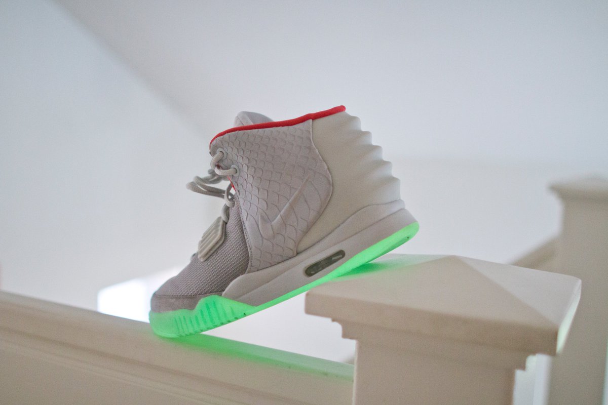 BayAreaShoeHead's tweet photo. yas yas yas. red octobers next? haha https://t.co/wjJkd66LMx