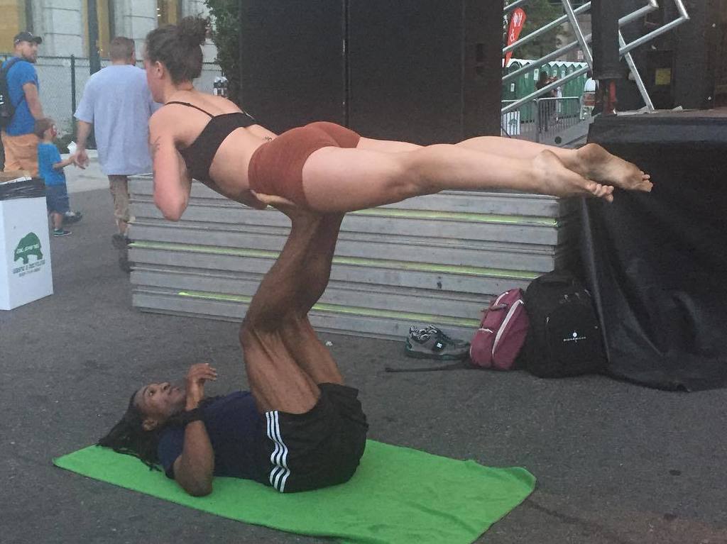 MistyMontano's tweet photo. Only at #TasteofColorado... Yoga in front of @973kbco stage while Last Men On Earth perfor… https://t.co/V3wB575zHp https://t.co/gS5rOm7Ios