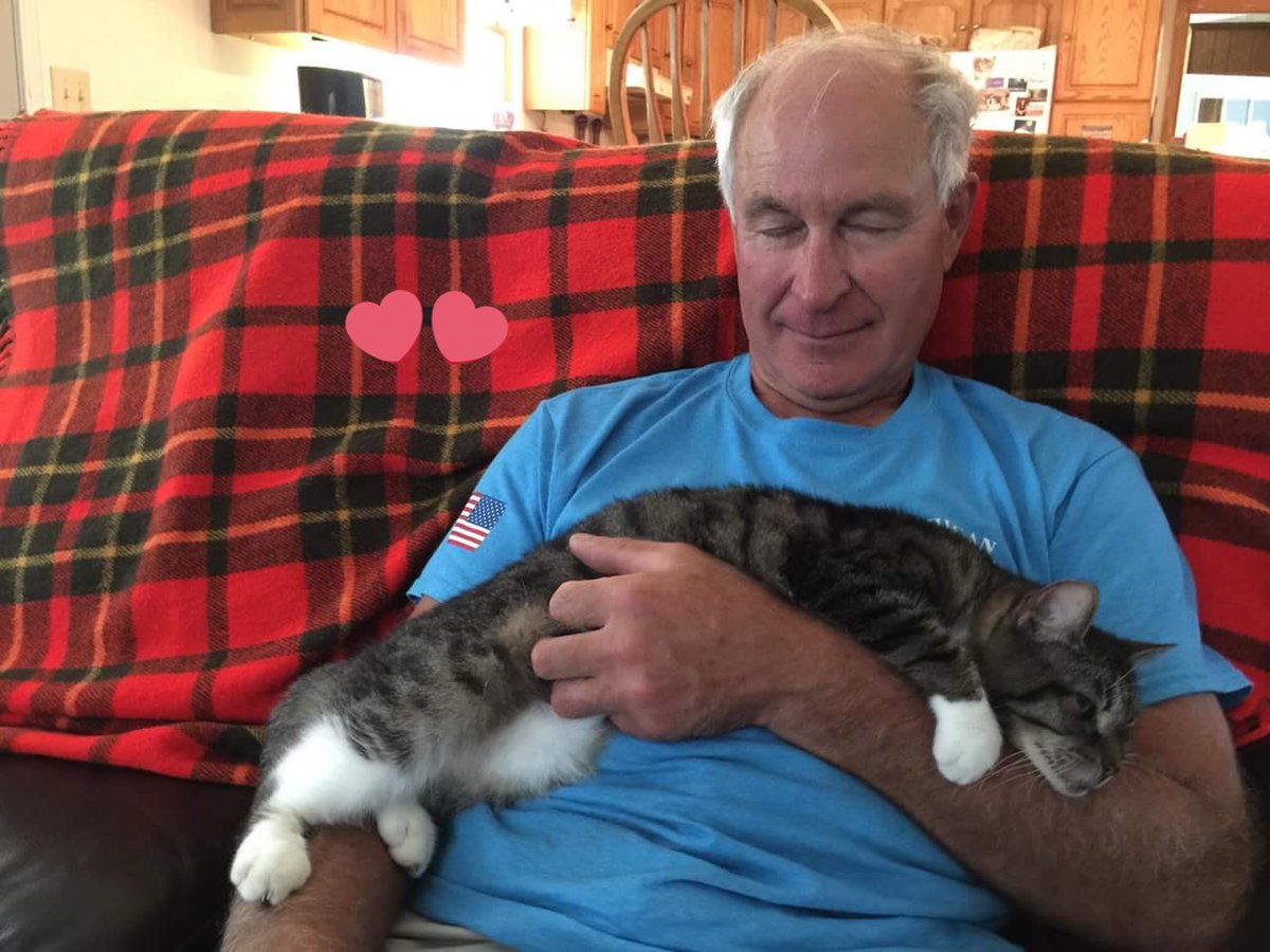 TNProverbs1210's tweet photo. Alum Caroline is getting a massage while her 3 fellow alums nap. We love our adopters. #exceptionalhome https://t.co/ei7tBsEXUo