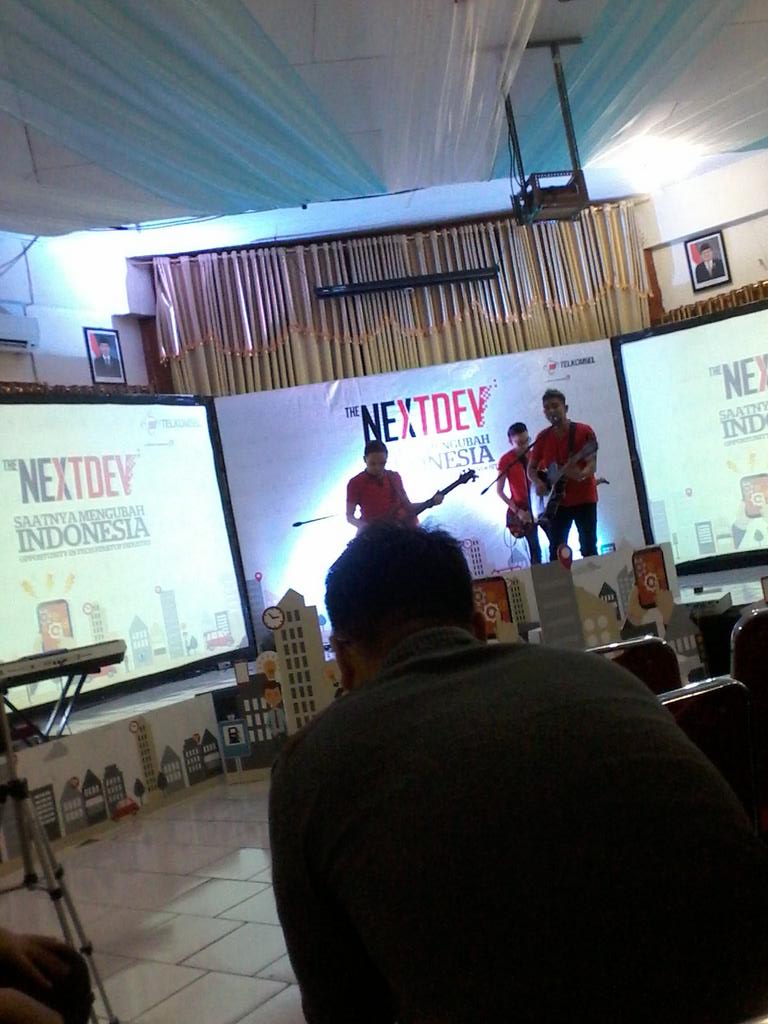 jasimichelle_'s tweet photo. Digital Creative Indonesia Competition 2016 @the_nextdev #TheNextDev2016 #UntukManado https://t.co/ODaT7gmJWv