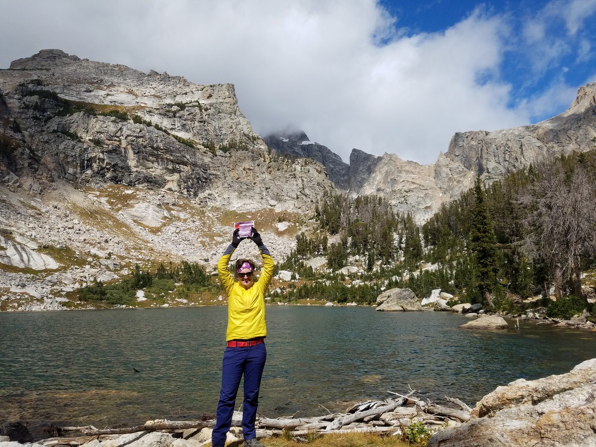 AmyParulis's tweet photo. .@adam_buchanan hiked to Amphitheater Lake in @GrandTetonNPS for #LaborDay. Light snow flurries 😆 https://t.co/aKDS6dkIg8