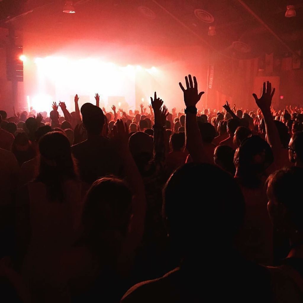 MicahTylerMusic's tweet photo. Amazed by what God did this weekend at #Launch16. Honored to serve alongside @theporch and so grateful for their m… https://t.co/1WNPUTqwYF