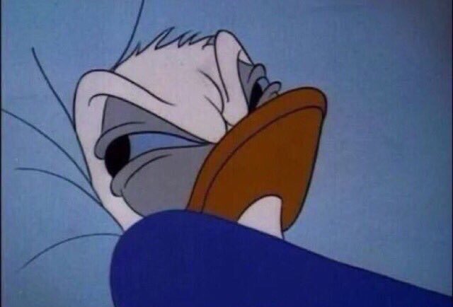 NahuelKing_'s tweet photo. Cuando te decides a dormir y tu celular vibra https://t.co/RMW91EOU4g
