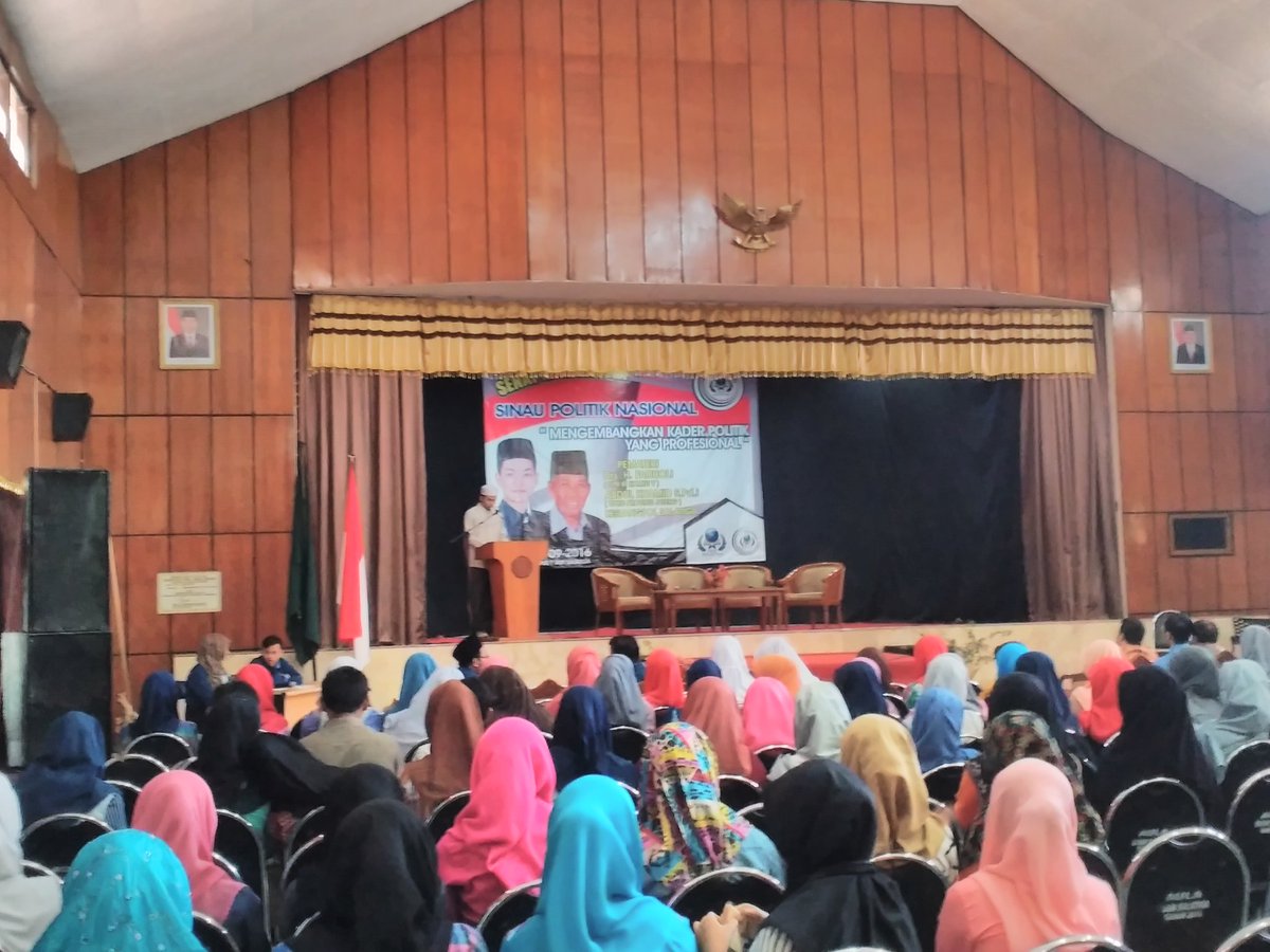 SemaFtik's tweet photo. Sedang berlangsng acara sinau politik nasional oleh @sema_IAINSl3 Cc @DEMA_IAIN_S @iainsalatiga @SemaFtik @SemaFebi https://t.co/amvpN93PnX