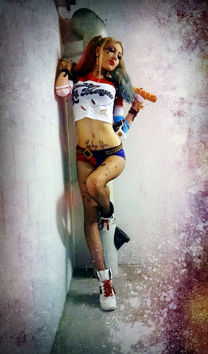 Lavi_Harley's tweet photo. Suicide Squad Harley Quinn Cosplay❤❤❤ https://t.co/0MuuqNg5Gb