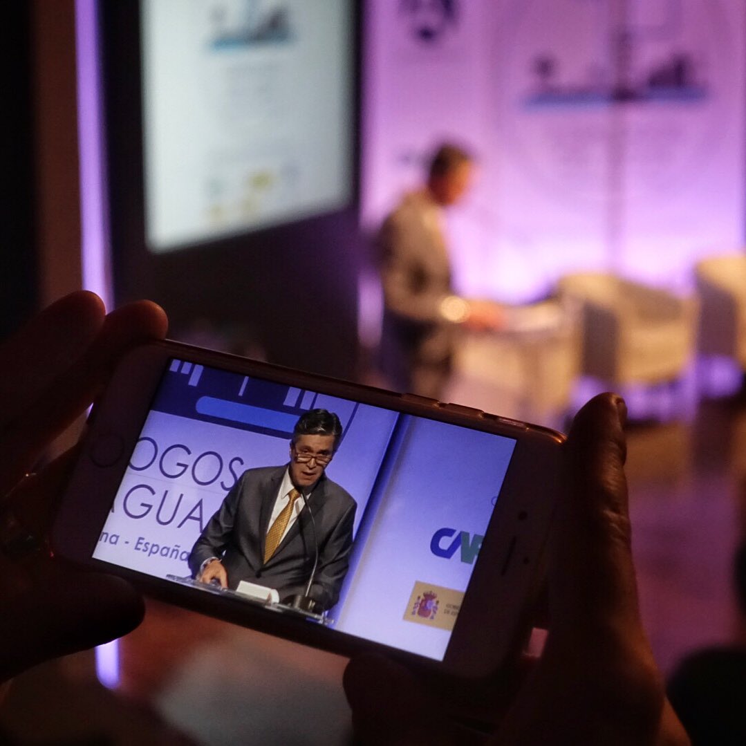 Hoy grabamos y retransmitimos en streaming los #DialogosdelAgua en <a href="/casamerica/">Casa de América</a> <a href="/iAgua/">iAgua</a> <a href="/AgendaCAF/">CAF</a>