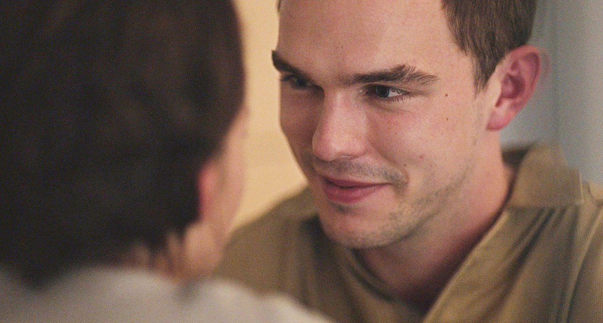 이퀄스. 사랑의 가치와 소중함. 스킨쉽 하나하나가 너무 짜릿했던것같아욥. 나도 저런 연애해보고싶당. . .